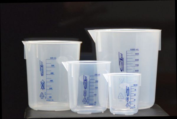 Miarka plastikowa 250 ml z podziałką